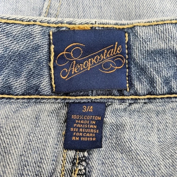 Aeropostale Mini Denim Skirt Medium Wash Distressed Floral Hand Embroidered - Picture 7 of 8